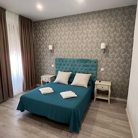 Hostal Galaico Madrid Buitenkant foto