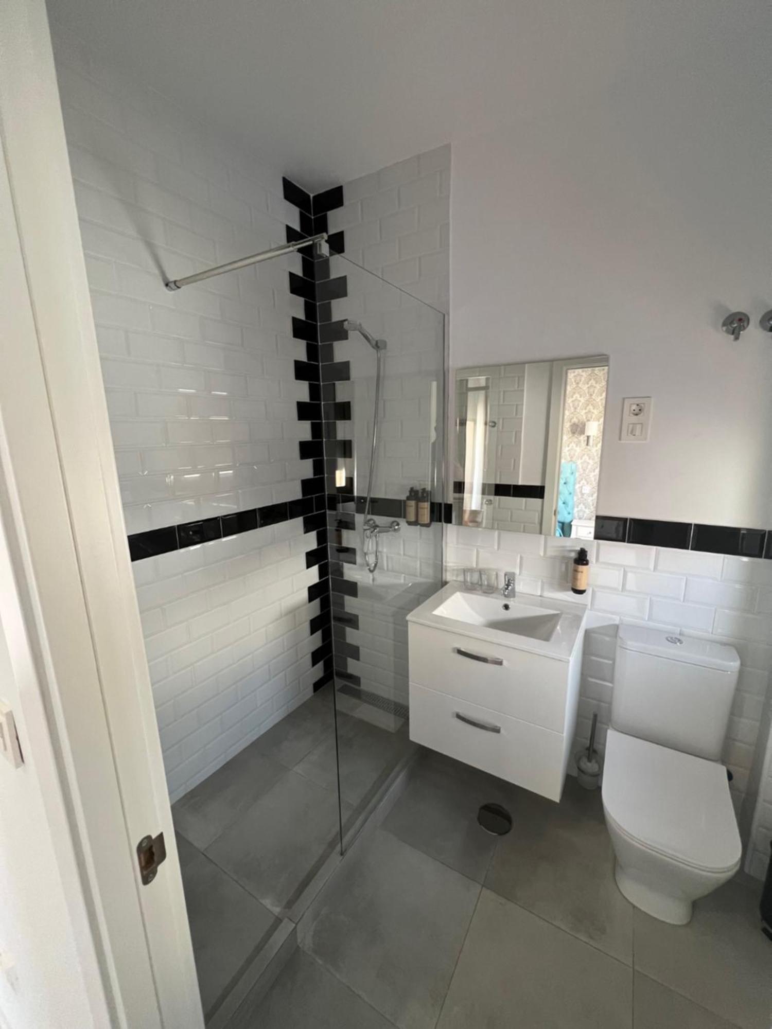 Hostal Galaico Madrid Buitenkant foto