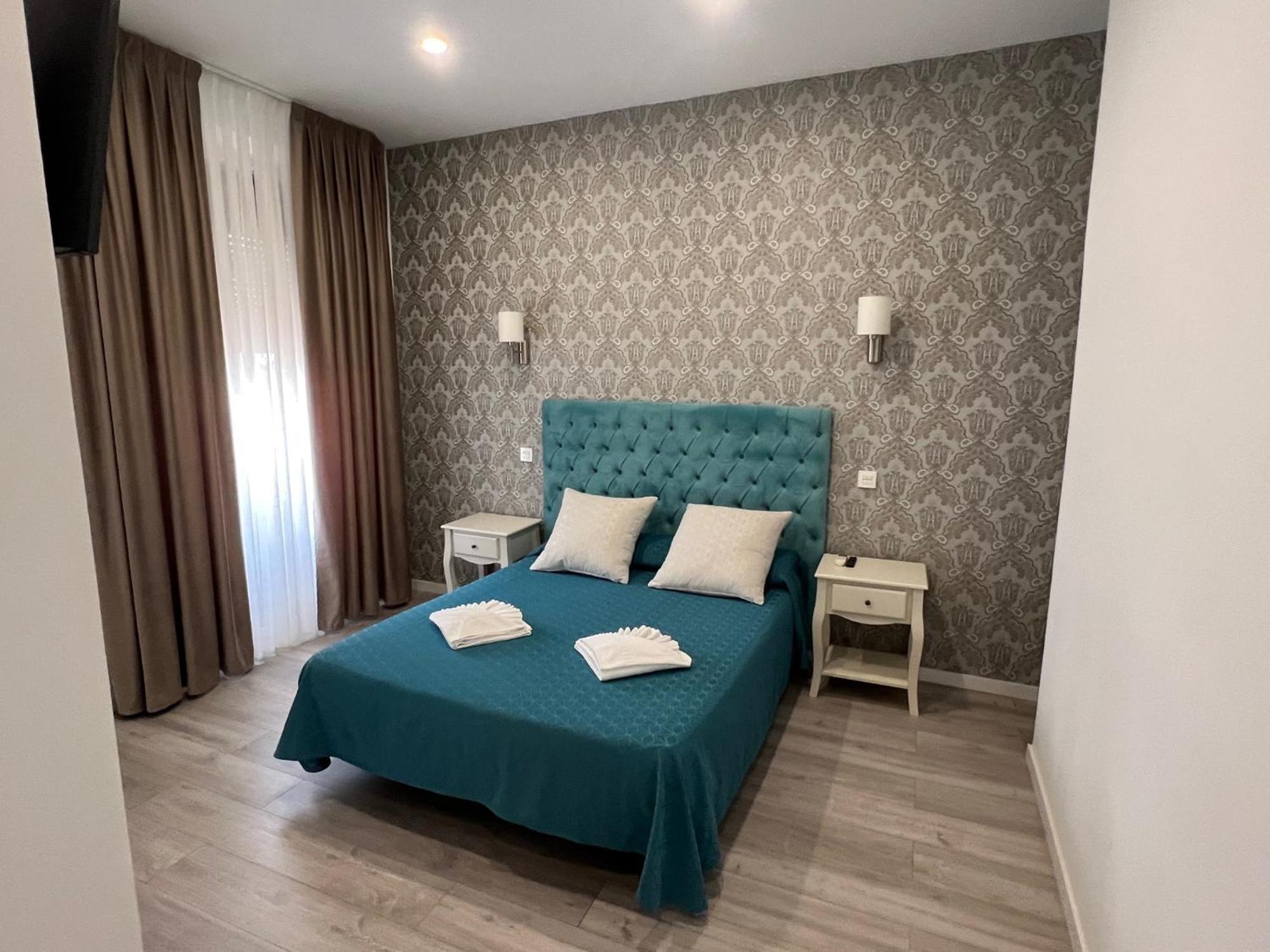 Hostal Galaico Madrid Buitenkant foto