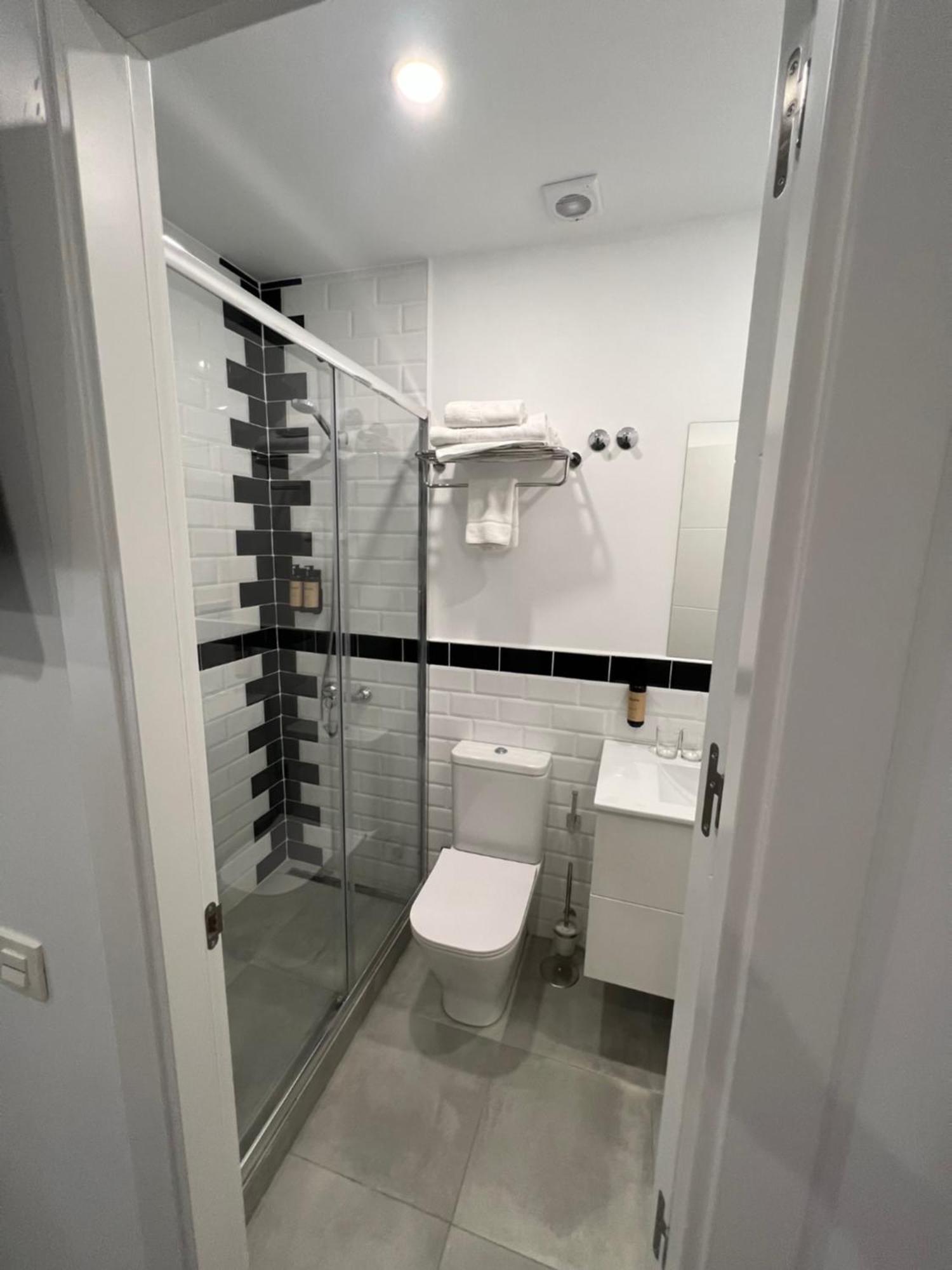 Hostal Galaico Madrid Buitenkant foto