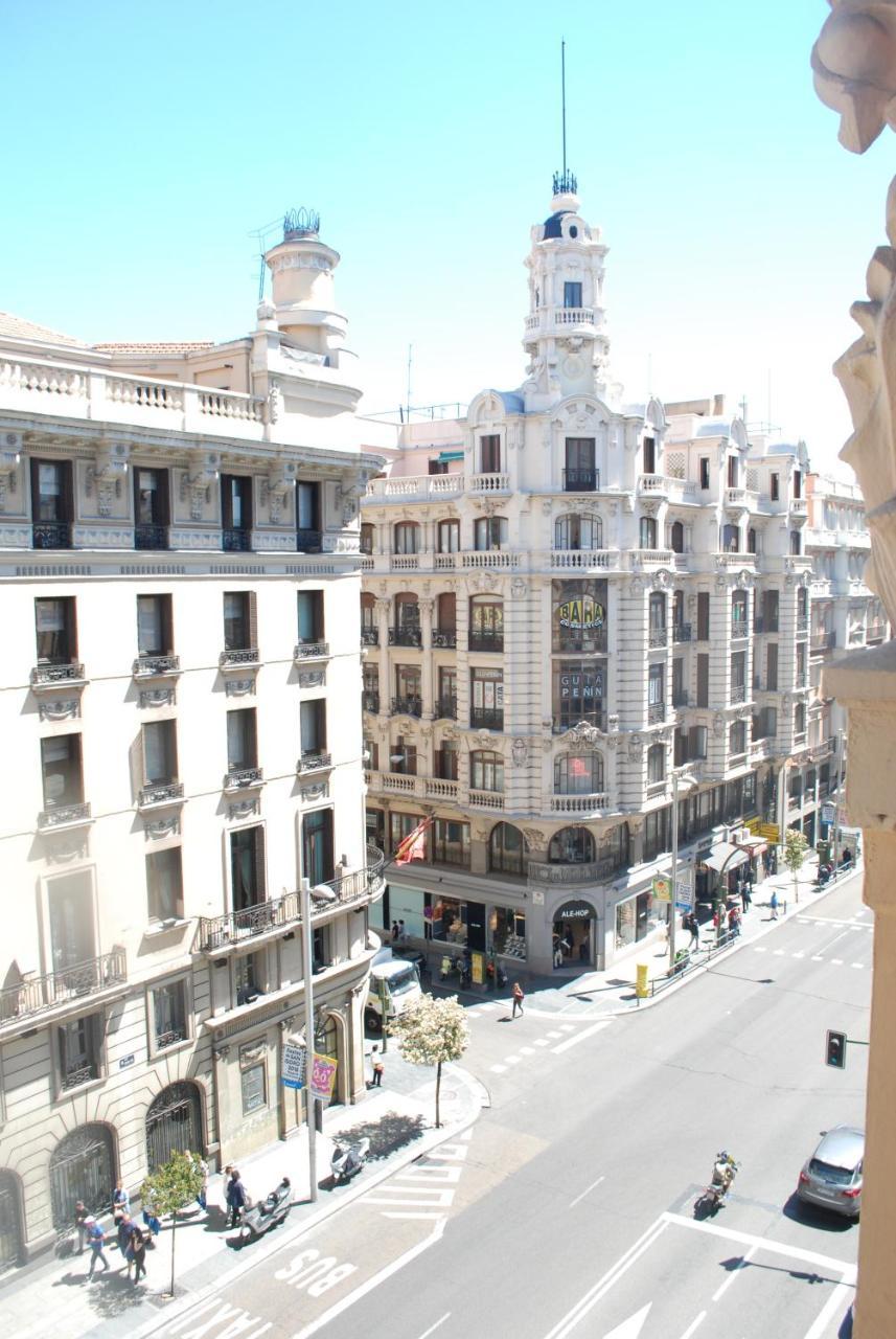 Hostal Galaico Madrid Buitenkant foto